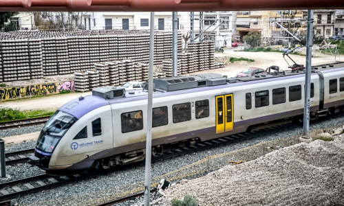 Θεσσαλονίκη: Ταλαιπωρία εν μέσω καύσωνα για επιβάτες τρένου - Ταξίδευαν χωρίς κλιματιστικό