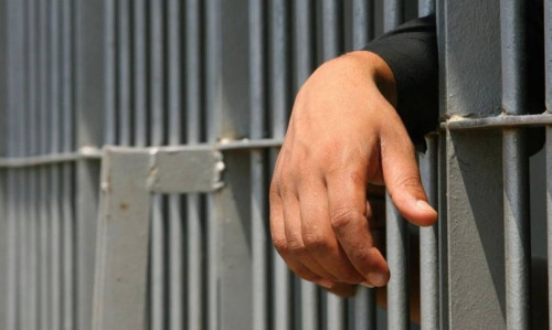 Έφοδος της ΕΛ.ΑΣ. στις φυλακές Διαβατών μετά την έκρηξη σε πολυκατοικία στη Θεσσαλονίκη