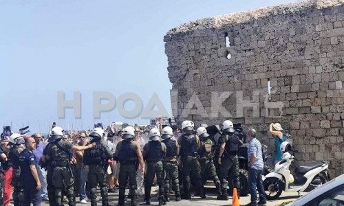 Ρόδος: Ένταση στο λιμάνι με την Ισραηλινούς τουριστών – Συνελήφθη υποψήφια βουλευτής