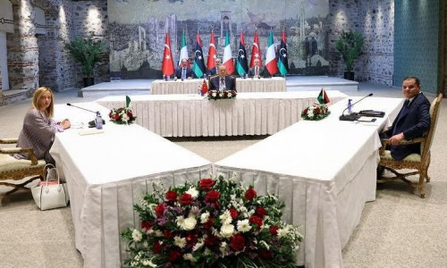 Τουρκία - Τριγωνική συνάντηση: Ερντογάν, Μελόνι, Ντμπεϊμπά συντονίζονται για το μεταναστευτικό
