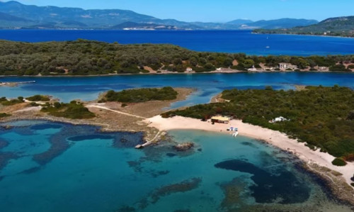 Το νησάκι της Εύβοιας που χαρακτηρίστηκε «Σεΰχέλλες της Ελλάδας»