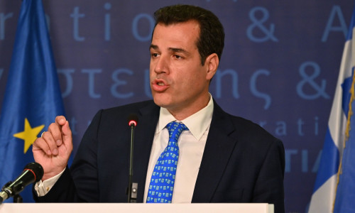 Πλεύρης: «Πενταετής φυλάκιση κι εκτός Ευρώπης για 10 χρόνια σε όποιον δεν δικαιούται άσυλο»