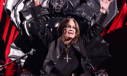 Ozzy Osbourne: Τι θα συμβεί αν κάποιος αγοράσει την έπαυλή του με τον ίδιο θαμμένο στον κήπο