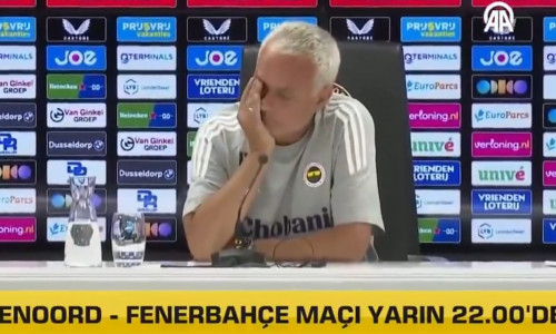 Δάκρυσε ο Μουρίνιο για τον Ζόρζε Κόστα: «Έχασα κομμάτι του παρελθόντος μου»