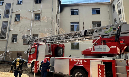 Λήξη συναγερμού για τη φωτιά στο νοσοκομείο «Σωτηρία» – Η Πυροσβεστική ερευνά τα αίτια