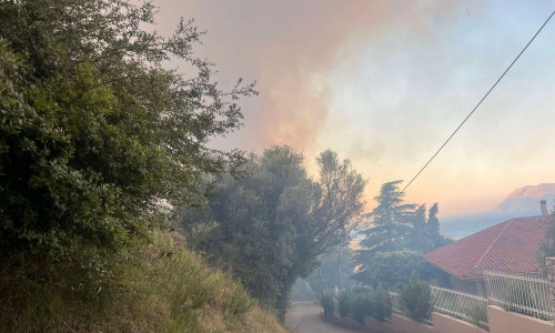 Πυρκαγιές στην Αχαΐα: Νέο μήνυμα εκκένωσης σε 3 περιοχές της Πάτρας
