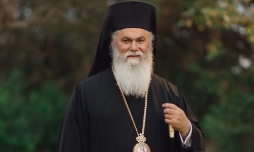 Φωτιά Αχαΐα: Δέηση υπέρ της κατάσβεσης των πυρκαγιών από τον Μητροπολίτη Καλαβρύτων