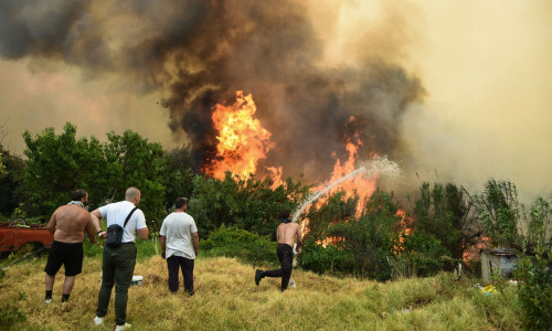 Φωτιά στην Αχαΐα: Η κυνική ομολογία του 19χρονου – Γιατί ήθελαν να κάψουν την Πάτρα