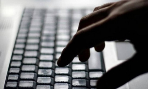 Πασίγνωστη influencer στο στόχαστρο της Δίωξης Ηλεκτρονικού Εγκλήματος - Διαφήμιζε παράνομα site