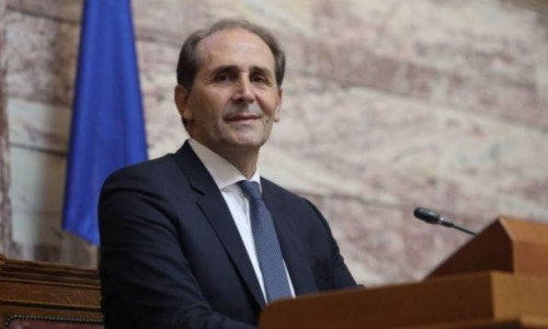 Το συγκινητικό αποχαιρετιστήριο μήνυμα του Κώστα Καραμανλή για τον χαμό του Απόστολου Βεσυρόπουλου