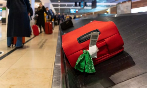 Γιατί δεν πρέπει να βάζουμε κορδέλες στις βαλίτσες - Χειριστής αποσκευών εξηγεί