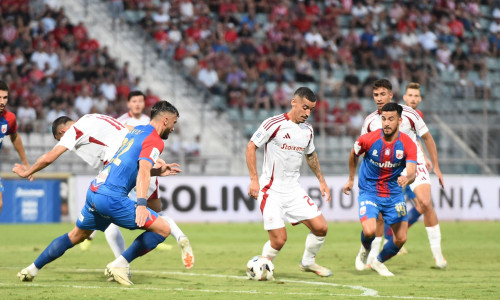 LIVE Βόλος - Ολυμπιακός 0-2: «Πέρασαν» από το Πανθεσσαλικό οι «ερυθρόλευκοι»