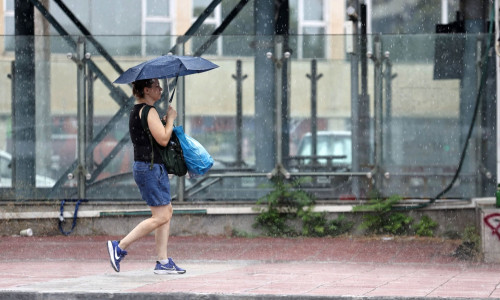 Καιρός: Εναλλαγή δύο εποχών την Πέμπτη - Σε ποιες περιοχές αναμένονται καταιγίδες το επόμενο 24ωρο