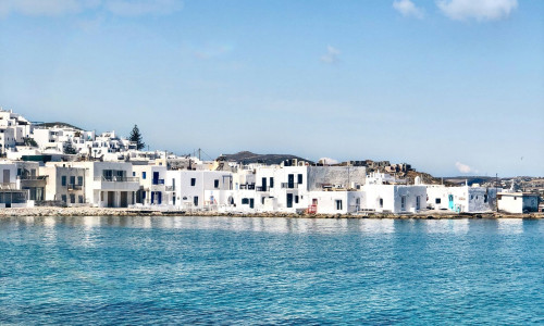 Πάρος: Στην κορυφή των προτιμήσεων Ελλήνων και ξένων επισκεπτών και το φθινόπωρο