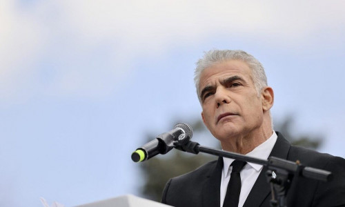 Γιαΐρ Λαπίντ: Υπάρχει πάνω «στο τραπέζι» συμφωνία με τη Χαμάς για να τερματιστεί ο πόλεμος στη Γάζα