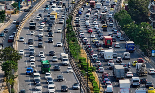 Κίνηση τώρα: Στο «κόκκινο» ο Κηφισός - 25λεπτες καθυστερήσεις στην Αττική Οδό