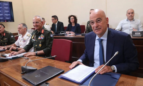 Ο Δένδιας τη Δευτέρα στην Ιταλία για την αγορά 2+2 μεταχειρισμένων φρεγατών Bergamini