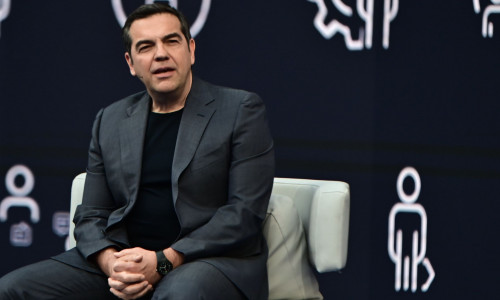 Ο Αλέξης Τσίπρας, τα σενάρια που δεν ισχύουν και το βιβλίο που έρχεται