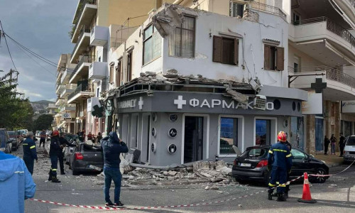 Λαύριο: Πτώση μπαλκονιού από κτήριο - Ένα άτομο τραυματίστηκε