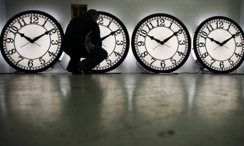 Αλλαγή ώρας 2025: Πότε θα πάμε τα ρολόγια μια ώρα πίσω