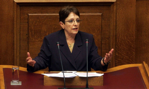 Στο νοσοκομείο η Αλέκα Παπαρήγα - Το «ευχαριστώ» στους θεράποντες ιατρούς