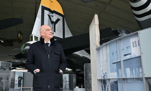 Δένδιας στο Κέιμπριτζ: Κρίσιμη η συνεργασία Βρετανίας και Ελλάδας σε έρευνα, παραγωγή, τεχνολογία