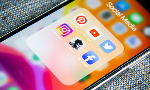 Φτάνει το τέλος των social media; Γιατί πήραν την κατιούσα - Η επανάσταση των νέων