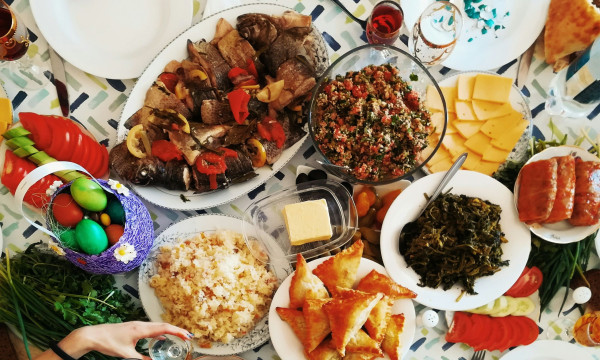 «Τσουχτερό» το πασχαλινό τραπέζι: Πάνώ από 400 ευρώ για 6 άτομα - Τι δείχνουν τα στοιχεία του ΙΝΚΑ