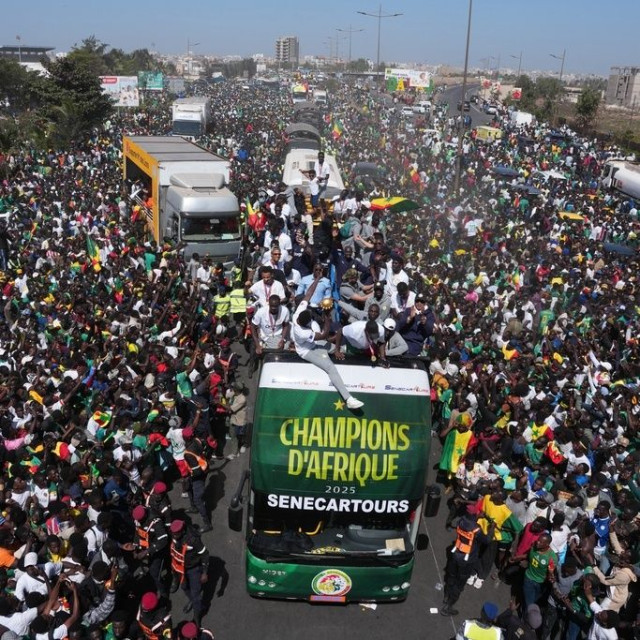 Παράνοια στο Ντακάρ: Η Σενεγάλη υποδέχθηκε τους Πρωταθλητές Αφρικής! – Δείτε βίντεο