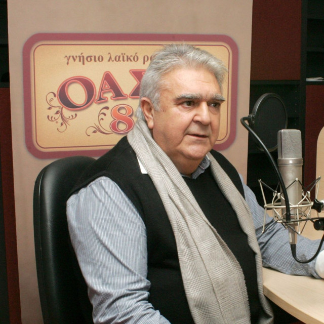 Αγωνία για τον Πασχάλη Τερζή - Εσπευσμένα στο νοσοκομείο