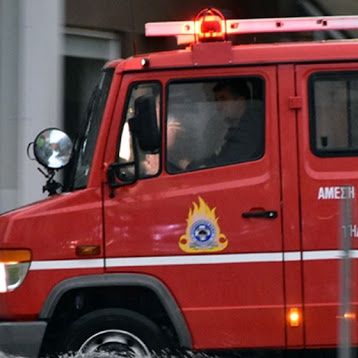 Κακοκαιρία: Κοντέινερ αναποδογύρισε από τους ισχυρούς ανέμους στην Πάτρα