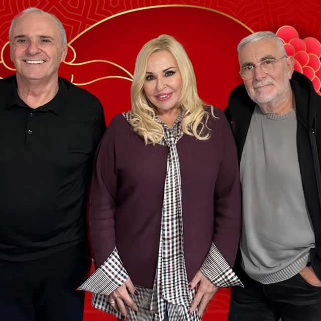 «Μένουμε Πάντα Παιδιά» με Μπέσσυ Αργυράκη, Γιώργο Πολυχρονιάδη και Λάκη Τζορντανέλλι στο Παλλάς