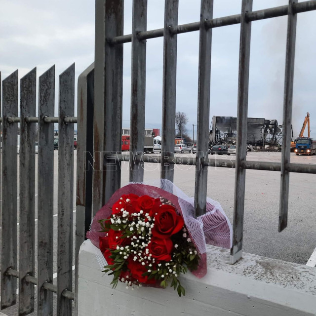 Βιολάντα: Θρήνος στα Τρίκαλα - Αφήνουν λουλούδια στο σημείο της τραγωδίας