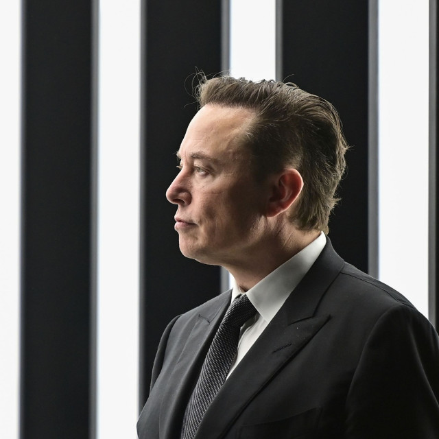 Σάλος με την μαύρη «ωραία Ελένη»: Εκνευρισμένος ο Μασκ με τον Νόλαν - Έχει χάσει την ακεραιότητα του