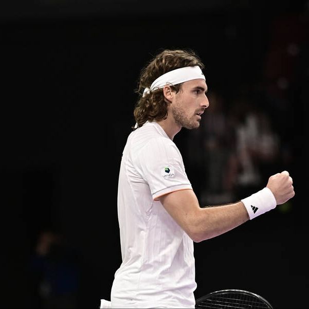 Στέφανος Τσιτσιπάς: Ψάχνει υπέρβαση κόντρα σε Μεντβέντεφ - Η ώρα και το κανάλι του αγώνα