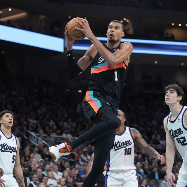 NBA: Ασταμάτητος Γουεμπανιάμα, σερί οι Σπερς - Επεισόδια στο Χιτ-Γκρίζλις