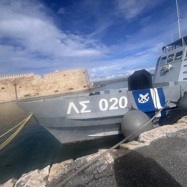 Εντοπισμός 125 μεταναστών σε δύο λέμβους ανοιχτά των Καλών Λιμένων