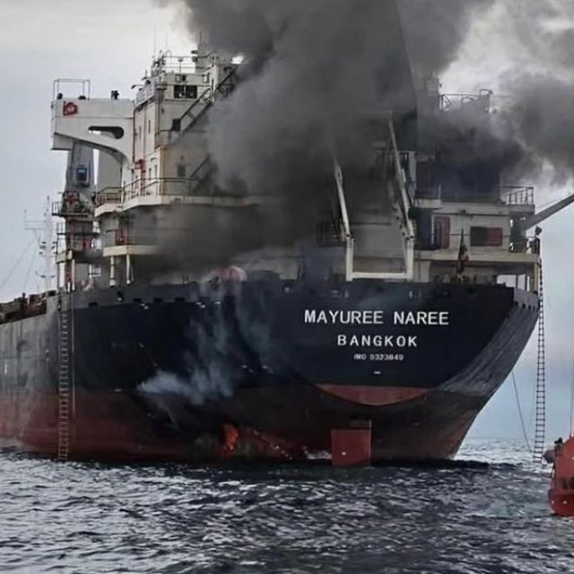 Στενά του Ορμούζ: Βίντεο ντοκουμέντο από επίθεση σε ταϊλανδέζικο φορτηγό πλοίο