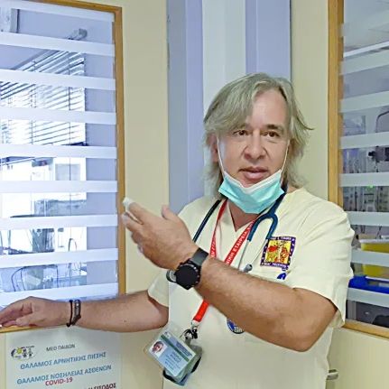 Πάτρα: Ατύχημα με ποδήλατο για τον γνωστό γιατρό Ανδρέα Ηλιάδη – Υπέστη κάταγμα σε οστό του λάρυγγα