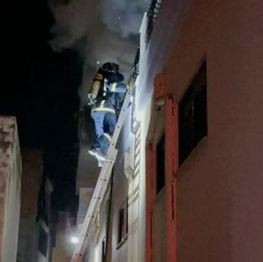 Άργος: Δραματική διάσωση κατοίκων μετά από φωτία σε πολυκατοικία