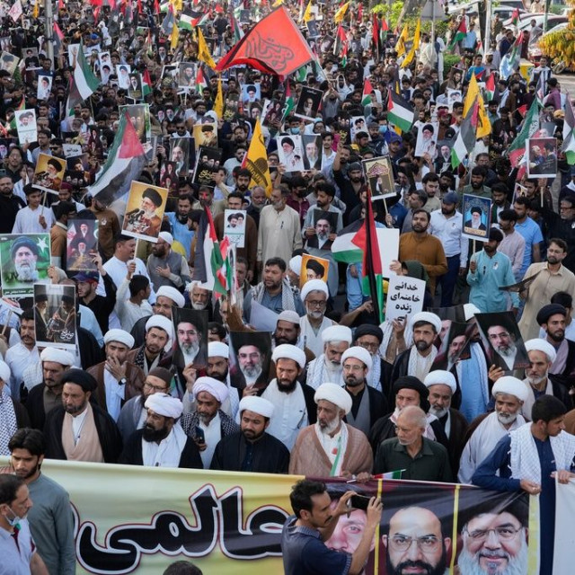 Ιράν: Οι Σιίτες ζητούν από τον Πάπα να καταδικάσει τη δολοφονία του Χαμενεΐ