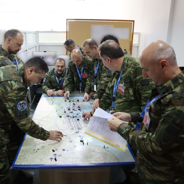 Τελετή αποφοίτησης του Σχολείου Εφέδρων Αξιωματικών Τακτικής Σχεδίασης Χερσαίων Επιχειρήσεων