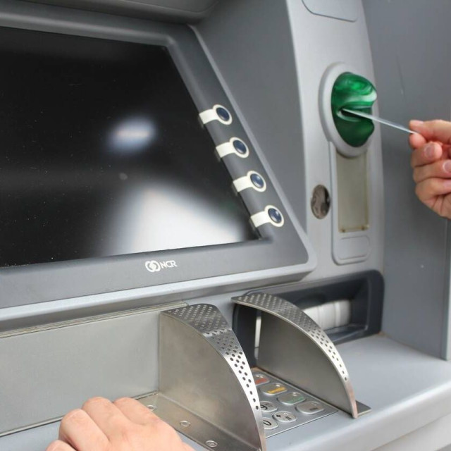 Δώρο Πάσχα: Πότε θα πάρουν τα χρήματα οι εργαζόμενοι στον ιδιωτικό τομέα