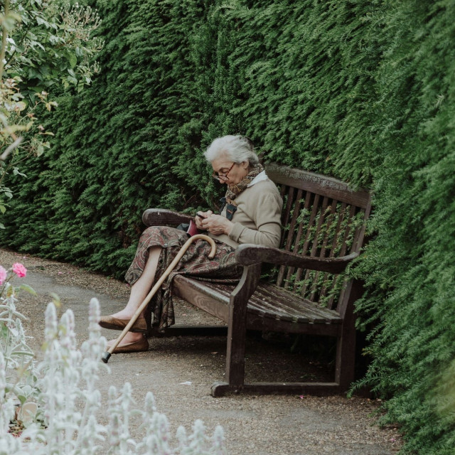 Συντάξεις χηρείας: Ανατροπή με τις περικοπές - Το νέο σχέδιο