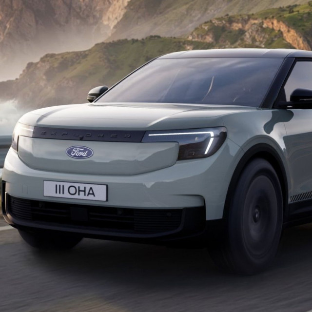 Ford: Το Explorer με νέες εκδόσεις και μεγαλύτερη αυτονομία