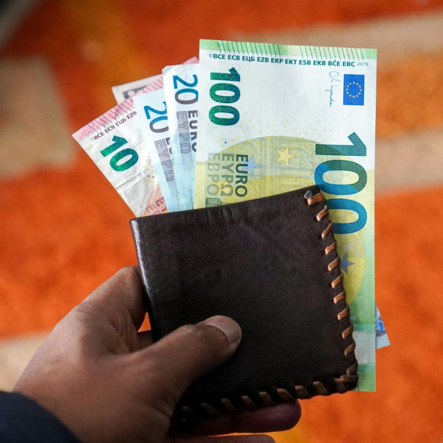 Δώρο Πάσχα: Πότε πληρώνεται - Πώς να το υπολογίσετε