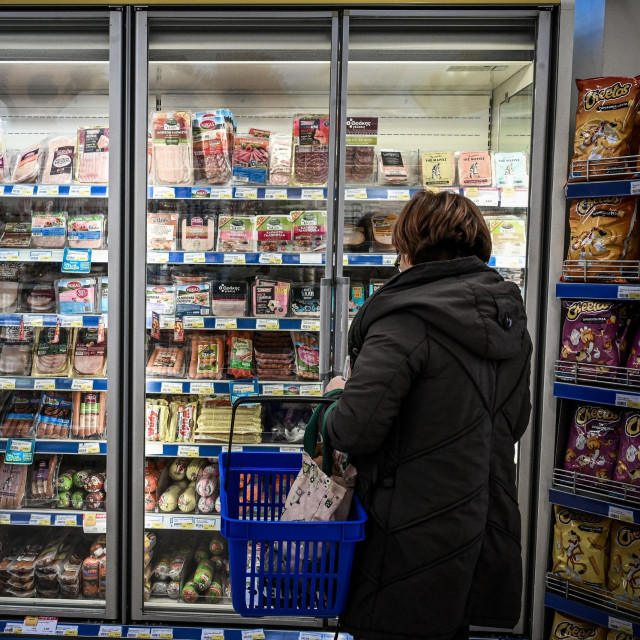 Τα 63 προϊόντα στα οποία μπαίνει πλαφόν στα σούπερ μάρκετ