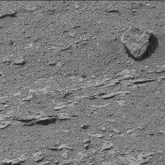 Επιστήμονας του Χάρβαρντ απαιτεί εξηγήσει για «γυαλιστερό» αντικείμενο στον Άρη