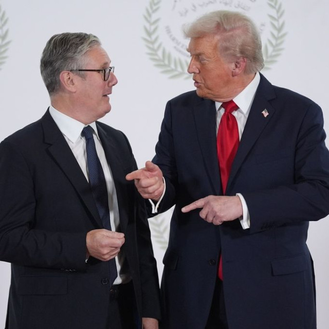 Ο Στάρμερ συζήτησε τη «σημασία» του ανοίγματος των Στενών του Ορμούζ με τον Τραμπ