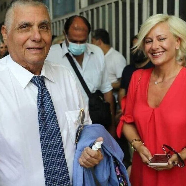 Ελεύθερη με περιοριστικούς όρους η Μαρία Καρρά, χήρα του Γιώργου Τράγκα